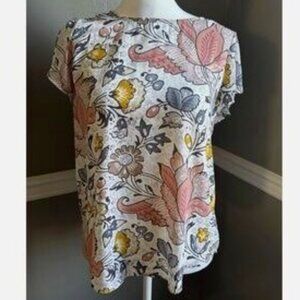 GUC Button-Back Blouse